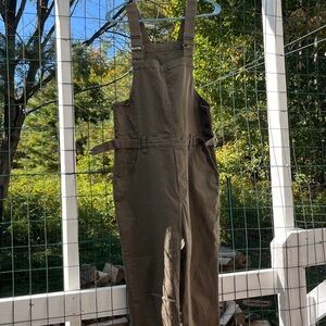 Toad & Co. Organic cotton, overalls, khaki green size medium like new.